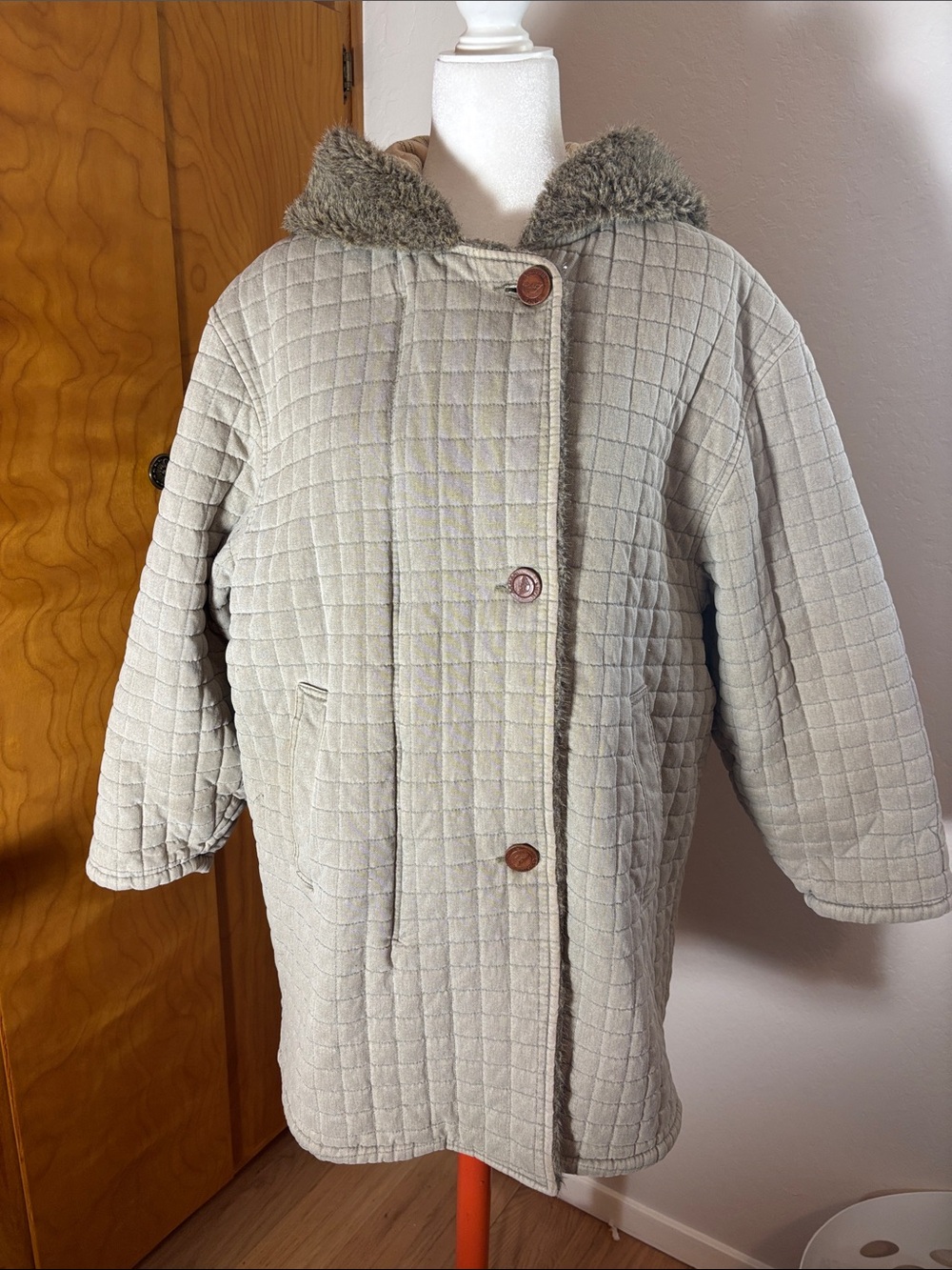 Vintage Armani Jeans Italy Quilted coast with Faux Fur trim